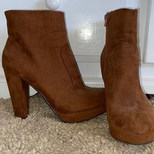 mossimo supply brown booties 7 1/2